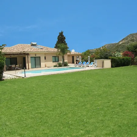 Vineland Perigiali Pissouri